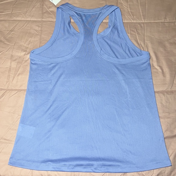 Women’s Nike The Nike Tee Dri-fit - Picture 3 of 3